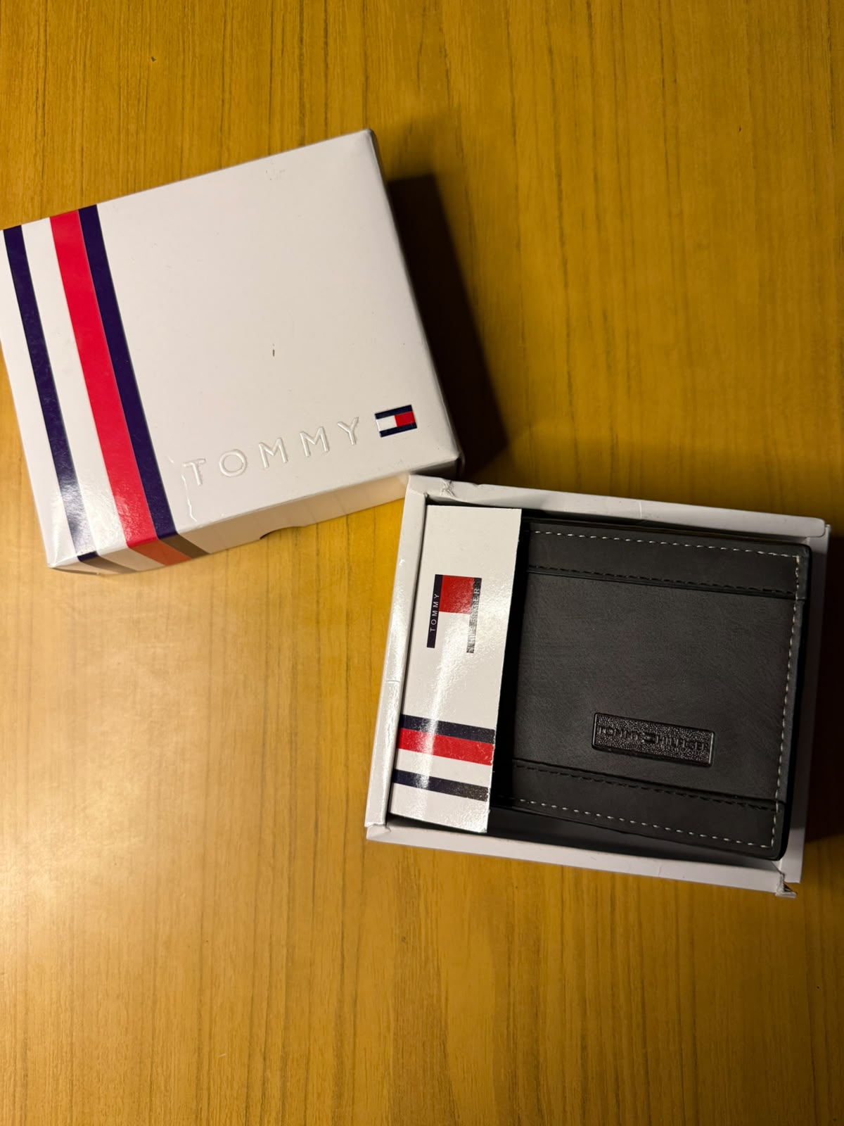 Billetera Tommy Hilfiger Bifold