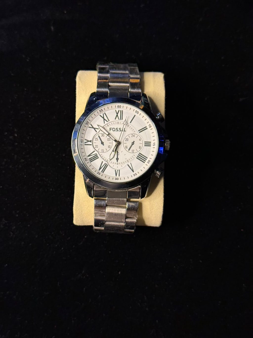 Reloj Fossil Cronógrafo con Esfera Blanca y Numeros Romanos de Acero Inoxidable