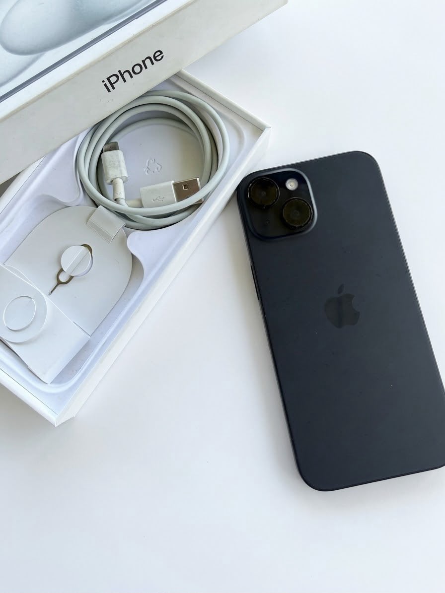 iPhone 15 128GB