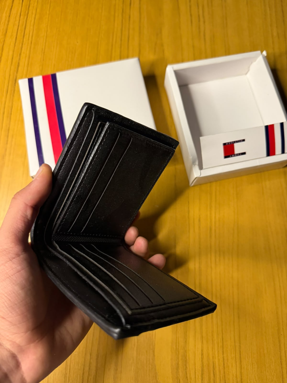 Billetera Tommy Hilfiger Bifold
